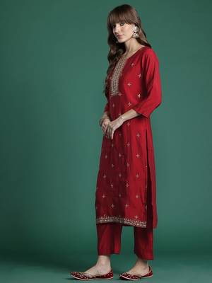 Ethnic Motifs Kurta with Trousers & Dupatta 7