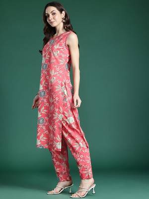 Floral Printed Pure Cotton Kurta with Trousers 4