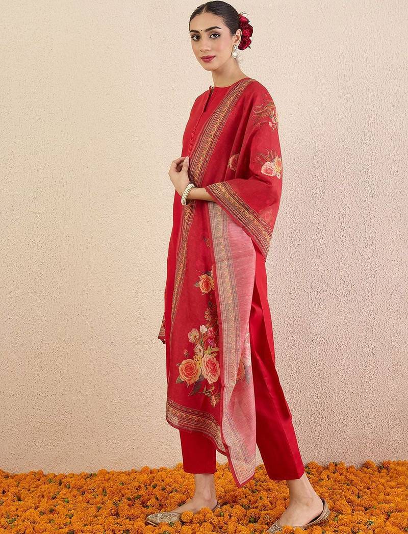 Women Solid Kurta with Pyjama & Dupatta