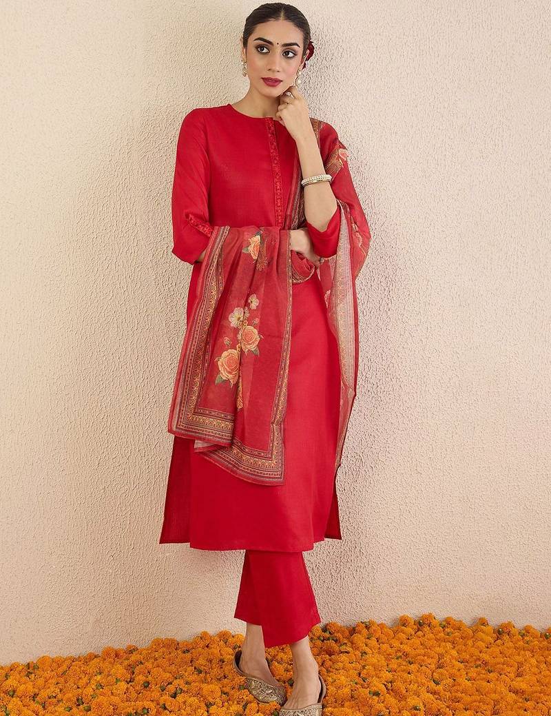 Women Solid Kurta with Pyjama & Dupatta