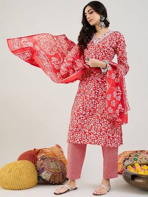 Floral Printed Thread Work Straight Kurta with Trousers & Dupatta 5