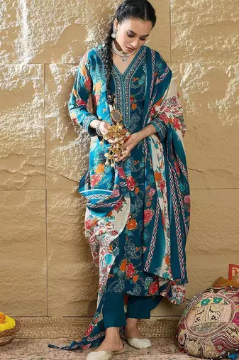 Women Floral Printed Regular Mirror Work Kurta with Trousers & With Dupatta