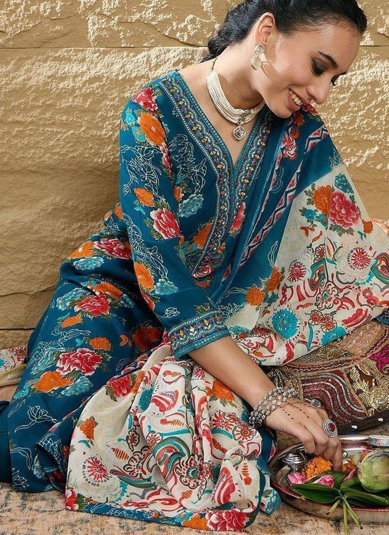 Women Floral Printed Regular Mirror Work Kurta with Trousers & With Dupatta