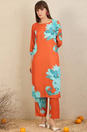 Floral Printed Straight Kurta With Trousers