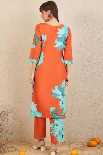 Floral Printed Straight Kurta With Trousers