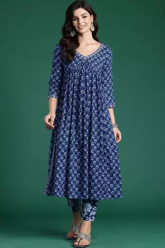 Women Floral Printed Empire Pure Cotton Kurta with Trousers