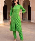 Women Regular Thread Work Kurta with Trousers