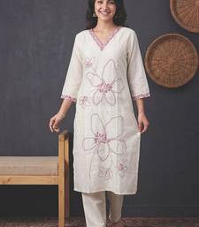 Women Floral Embroidered Regular Thread Work Kurta with Trousers