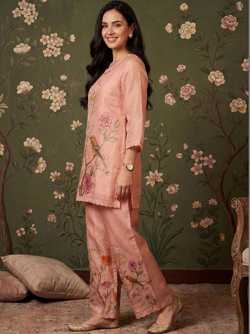 Women Floral Embroidered Regular Thread Work Linen Kurta with Trousers