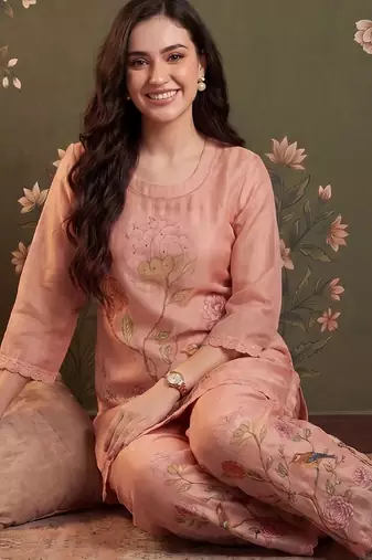 Women Floral Embroidered Regular Thread Work Linen Kurta with Trousers
