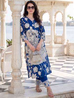 women ethnic motifs printed regular  cotton kurta with trousers 2