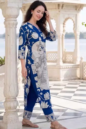 Women Ethnic Motifs Printed Regular Pure Cotton Kurta with Trousers