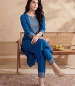 Women Ethnic Motifs Embroidered Regular Thread Work Kurta with Trousers