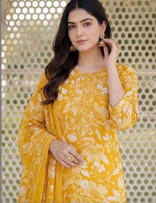 Women Floral Printed Regular Mirror Work Kurta with Trousers & With Dupatta 5