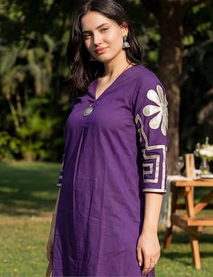 Women Embroidered Pleated Thread Work Pure Cotton Kurta with Trousers 2