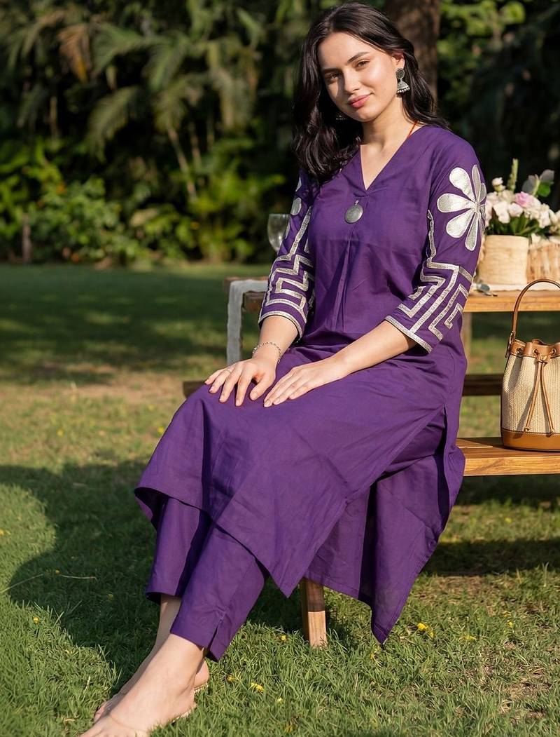 Women Embroidered Pleated Thread Work Pure Cotton Kurta with Trousers