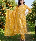 Women Floral Printed Regular Mirror Work Kurta with Trousers & With Dupatta