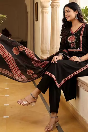 Women Ethnic Motifs Printed Regular Mirror Work Pure Cotton Kurta with Trousers & With Dupatta