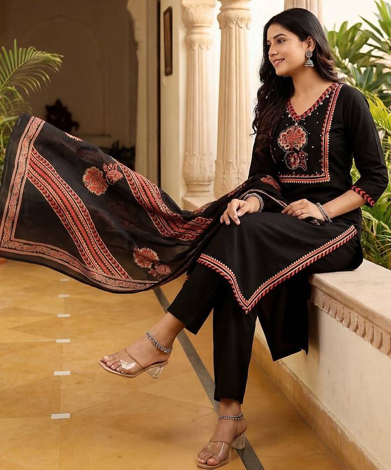Women Ethnic Motifs Printed Regular Mirror Work Pure Cotton Kurta with Trousers & With Dupatta