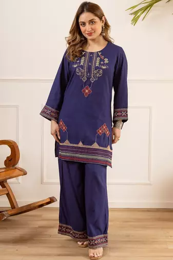 Women Ethnic Motifs Embroidered Regular Beads and Stones Kurta with Palazzos