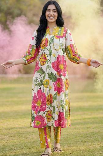 Women Floral Printed Regular Pure Cotton Kurta with Trousers