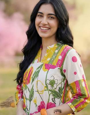Women Floral Printed Regular Pure Cotton Kurta with Trousers 2