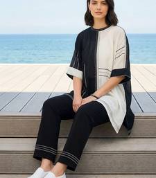 Women Colourblocked Regular Kurti with Trousers