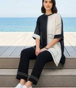 Women Colourblocked Regular Kurti with Trousers
