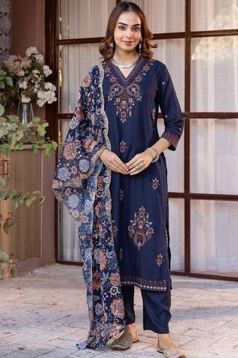 Women Ethnic Motifs Embroidered Regular Thread Work Kurta with Trousers & With Dupatta