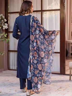 Women Ethnic Motifs Embroidered Regular Thread Work Kurta with Trousers & With Dupatta 4