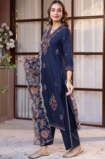 Women Ethnic Motifs Embroidered Regular Thread Work Kurta with Trousers & With Dupatta