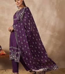 Women Ethnic Motifs Printed Angrakha Thread Work Pure Cotton Kurta with Trousers & With Dupatta