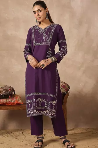 Women Ethnic Motifs Printed Angrakha Thread Work Pure Cotton Kurta with Trousers & With Dupatta