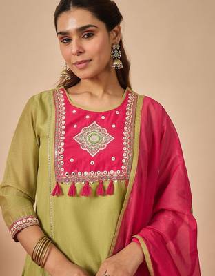 Women Ethnic Motifs Embroidered Regular Mirror Work Kurta with Trousers & With Dupatta 2