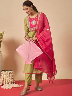 Women Ethnic Motifs Embroidered Regular Mirror Work Kurta with Trousers & With Dupatta 3