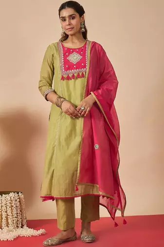 Women Ethnic Motifs Embroidered Regular Mirror Work Kurta with Trousers & With Dupatta