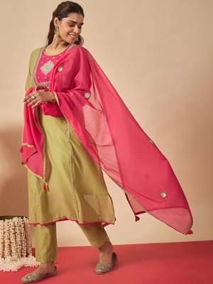 Women Ethnic Motifs Embroidered Regular Mirror Work Kurta with Trousers & With Dupatta 6
