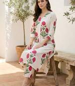 Women Floral Printed Regular Pure Cotton Kurta with Trousers