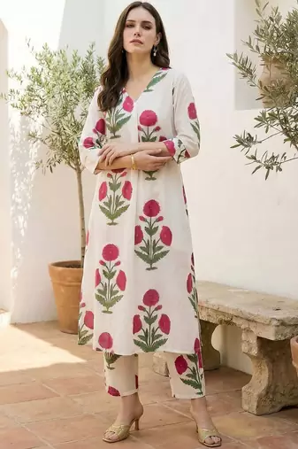 Women Floral Printed Regular Pure Cotton Kurta with Trousers