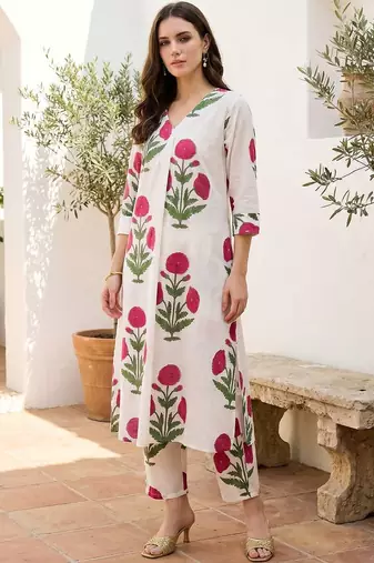 Women Floral Printed Regular Pure Cotton Kurta with Trousers