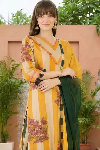 Women Printed Regular Pure Cotton Kurta with Trousers & With Dupatta