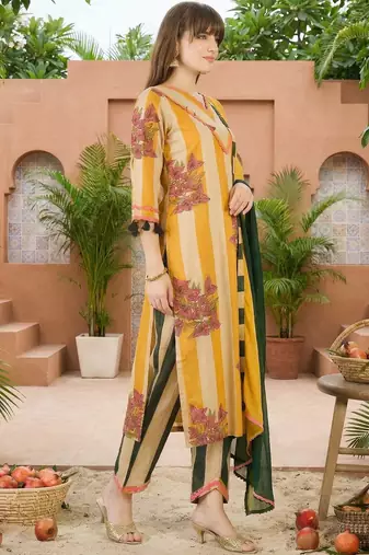 Women Printed Regular Pure Cotton Kurta with Trousers & With Dupatta