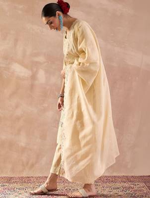 Women Floral Embroidered Regular Thread Work Pure Cotton Kurta with Trousers & With Dupatta 5