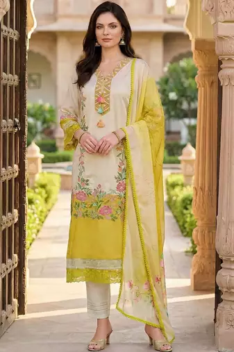 Women Floral Printed Regular Mirror Work Kurta with Trousers & With Dupatta