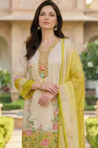 Women Floral Printed Regular Mirror Work Kurta with Trousers & With Dupatta