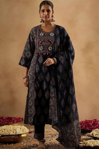 Women Ethnic Motifs Printed Regular Mirror Work Pure Cotton Kurta with Trousers & With Dupatta