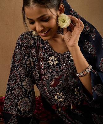 Women Ethnic Motifs Printed Regular Mirror Work Pure Cotton Kurta with Trousers & With Dupatta 2