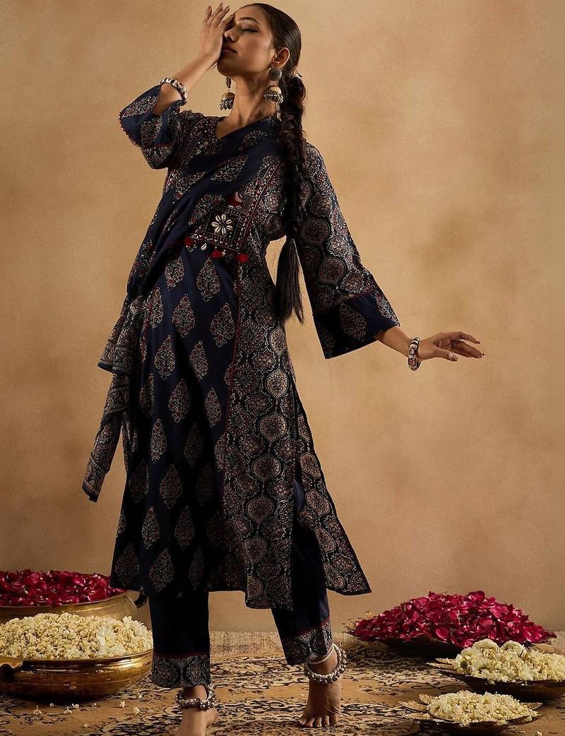 Women Ethnic Motifs Printed Regular Mirror Work Pure Cotton Kurta with Trousers & With Dupatta