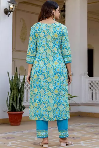 Women Floral Printed Regular Thread Work Pure Cotton Kurta with Trousers & With Dupatta