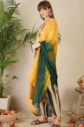 Women Floral Printed Regular Pure Cotton Kurta with Trousers & With Dupatta